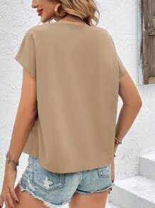 SHEIN Frenchy 缺口領蝙蝠袖襯衫 - 駝色 - 查看 2