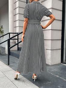 SHEIN Privé 滿版印花泡泡袖繫腰帶連衣裙 - 黑與白 - 查看 3