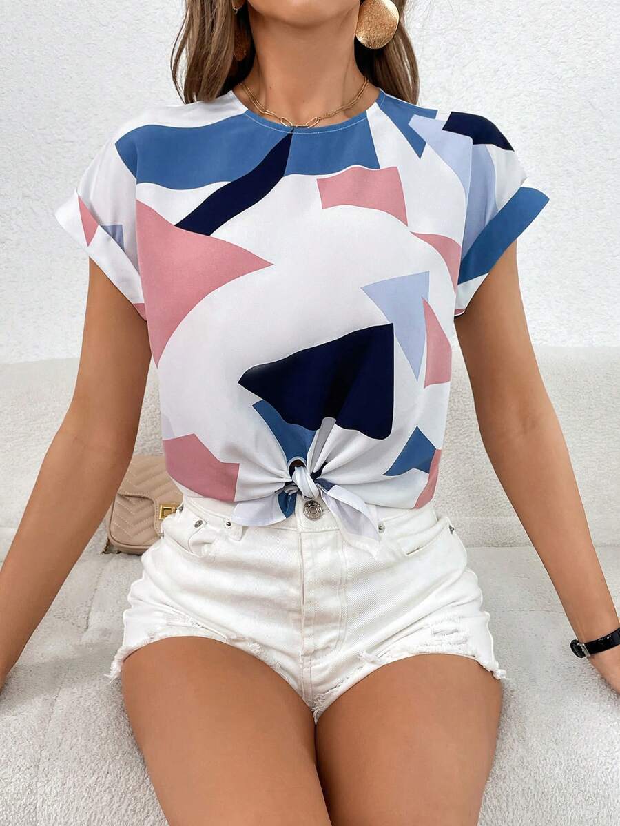 SHEIN Unity Geo Print Batwing Sleeve Knot Hem Blouse - Multicolor - View 1