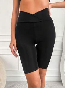 EURMUSE Solid V-Cut Waist Cycling Shorts - Black - View 1