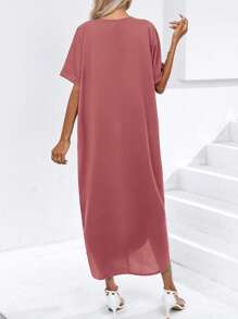 Modelyn Vestido con cinta en contraste de manga murciélago bajo con abertura - Color caoba - Ver 2