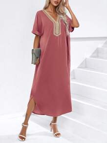 Modelyn Vestido con cinta en contraste de manga murciélago bajo con abertura - Color caoba - Ver 3