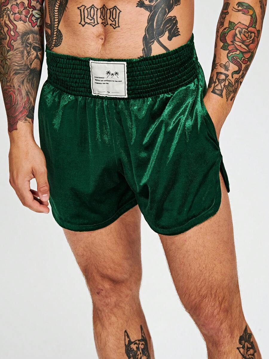 FeverCity 男士字母補丁細節下擺開叉短褲 - 墨綠色 - 查看 1