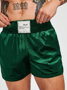 FeverCity 男士字母補丁細節下擺開叉短褲 - 墨綠色 - 查看 3