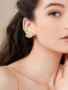 SHEIN Belle 1入組水鑽裝飾耳釘 - 金黃色 - 查看 5