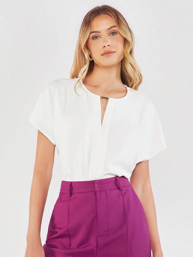 BizChic Blouse Col trou de serrure Manches Chauve-Souris Vêtements De Travail - Blanc - Voir 7