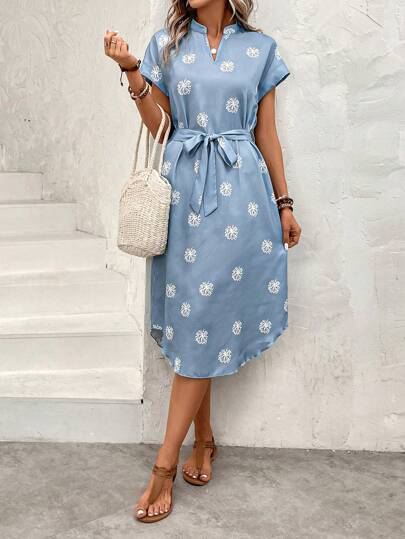 SHEIN LUNE Floral Print Notched Neckline Belted Dress