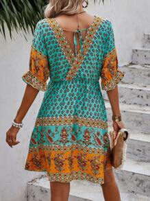 SHEIN LUNE Allover Print Flare Sleeve Dress - Green - View 2