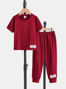 SHEIN 小男童標語補丁貼T恤和運動褲 - 酒紅色 - 查看 3