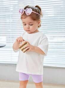 SHEIN 寶寶女孩口號圖案垂肩t恤和短褲套裝 - 紫丁香色 - 查看 4