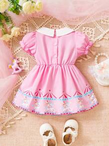 SHEIN 嬰兒卡通圖案彼得潘領泡泡袖連衣裙 - 粉色 - 查看 2