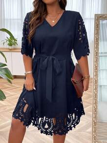 SHEIN Clasi Đầm Plus Size Thắt lưng Cắt ra Sò điệp màu trơn Thanh lịch - Màu xanh hải quân - Xem 4