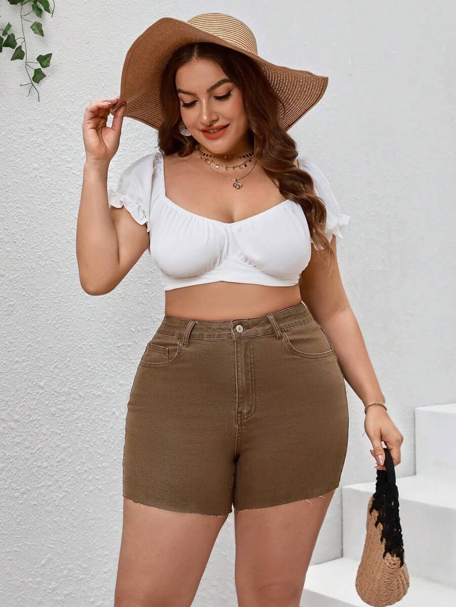 SHEIN Essnce Quần short denim oversized Nút Túi Hem thô màu trơn - màu nâu - Xem 1