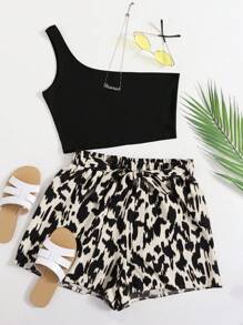 SHEIN VCAY 加大单肩上衣和全身印花系带夏季短裤 - 杏色 - 查看 1