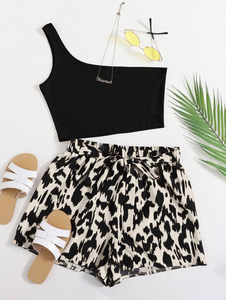 SHEIN VCAY 加大单肩上衣和全身印花系带夏季短裤 - 杏色 - 查看 1