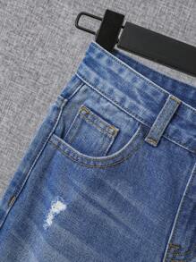 SHEIN Chico preadolescente Shorts en mezclilla desgarro con bolsillo oblicuo - Azul lavado medio - Ver 6