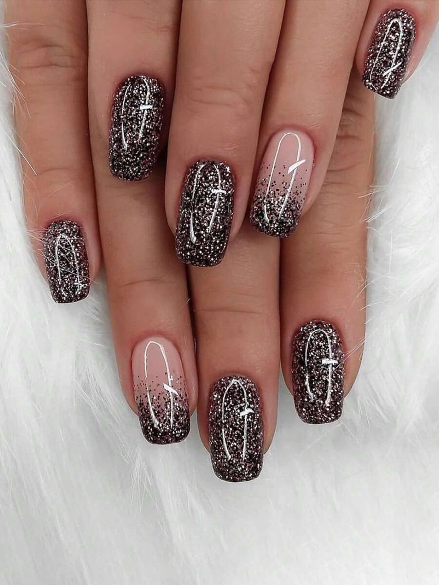 Uppgradera din look med 24 st korta fyrkantiga glittermönster med helomslag Fake Nail Kit - Nhiều màu - Xem 1