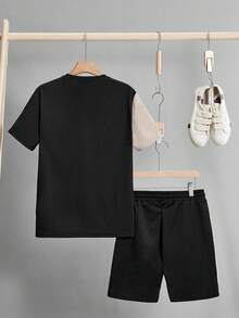 Manfinity RebelGame 男士字母圖案撞色T恤和腰部抽繩短褲 - 彩色 - 查看 2