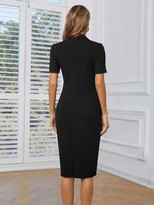 HOMEYEE Vestido ajustado con diseño de botón con abertura trasera - Negro - Ver 2