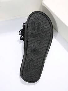 Fall/Winter Women Flower Decor Bedroom Slippers, Fashion Indoor Home Slippers - Black - View 6