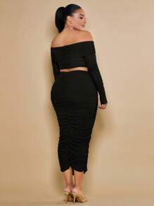 SHEIN BAE Plus Off Shoulder Crop Top & Ruched Pencil Skirt