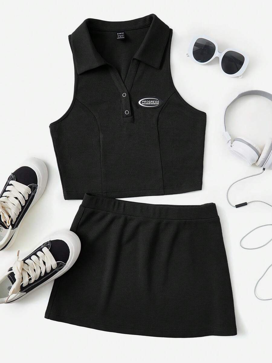 SHEIN EZwear Bộ 2 món áo ba lỗ cổ polo thêu chữ và chân váy mini thường ngày cho nữ - màu đen - Xem 1