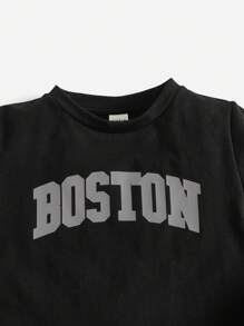 SHEIN 男童字母圖形t恤和翻蓋口袋貨物褲 - 彩色 - 查看 3