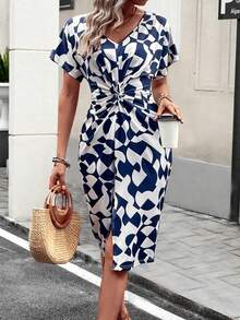 SHEIN LUNE 滿版印花前扭結蝙蝠袖高衩連衣裙 - 藍白色 - 查看 5