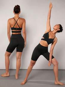 GLOWMODE FeatherFit™ Crossover Hem Sports Bra Light Support - Black - View 5