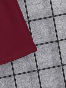 SHEIN Leap Crew Toddler Boys Colourblock Tee & Drawstring Waist Shorts - Burgundy - View 4