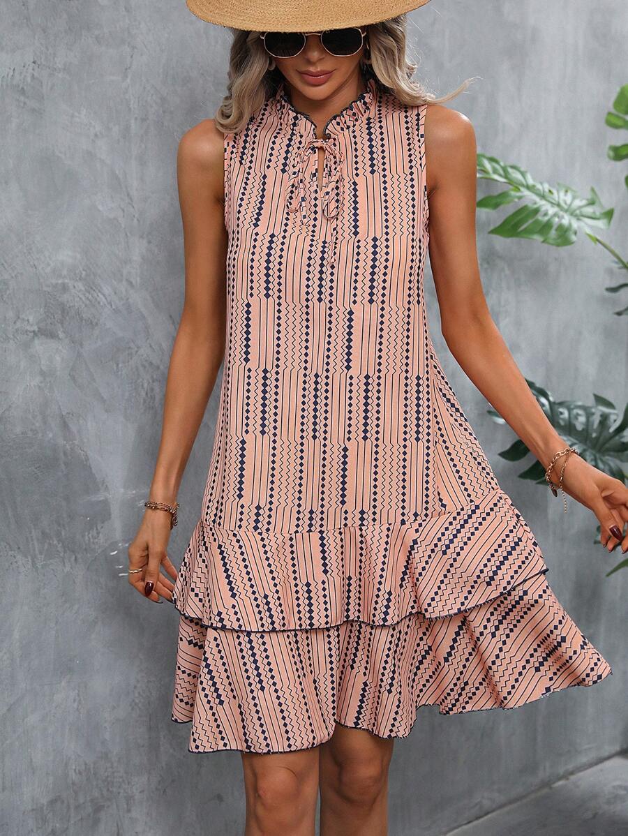 SHEIN Clasi 幾何印花繫帶領荷葉邊連衣裙 - 杏色 - 查看 1