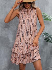 SHEIN Clasi 幾何印花繫帶領荷葉邊連衣裙 - 杏色 - 查看 3