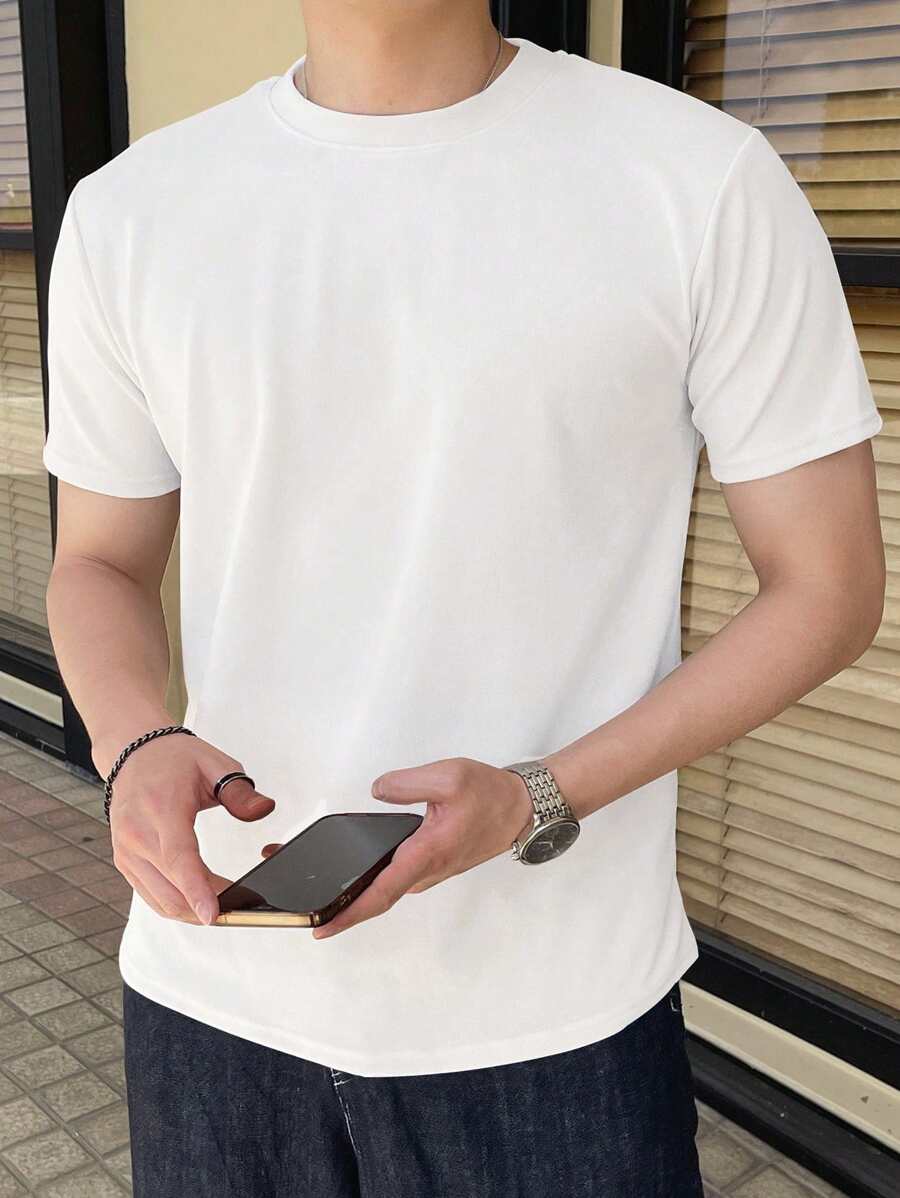 DAZY Men Solid Round Neck Tee - White - View 1