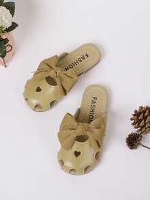 Kids Bow Decor Hollow Out Slippers - Khaki - View 4
