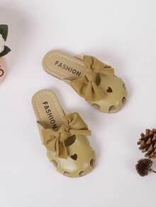 Kids Bow Decor Hollow Out Slippers - Khaki - View 8