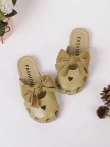 Kids Bow Decor Hollow Out Slippers - Khaki - View 9