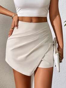 Chiquease Quần đùi nữ Bất đối xứng Uốn nếp màu trơn Giải trí - Màu be - Xem 1