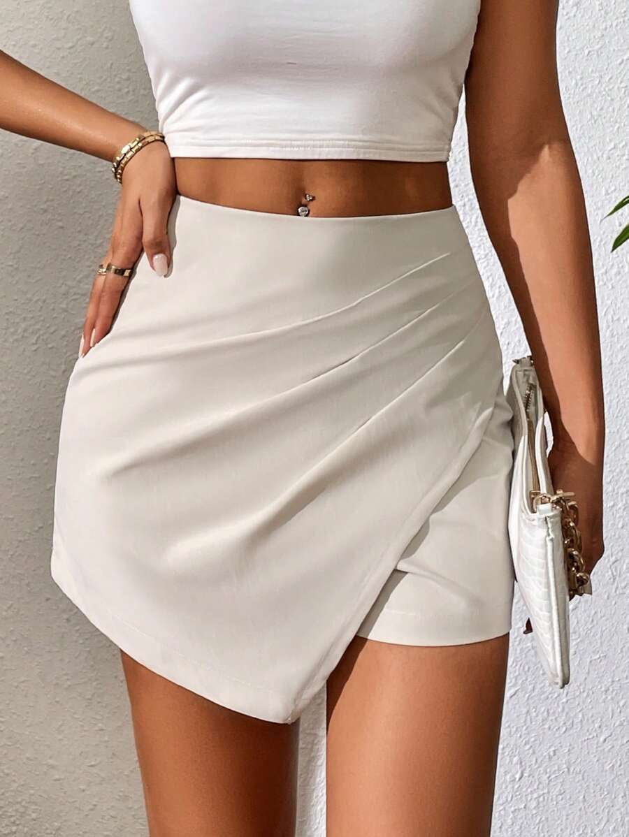 Chiquease Quần đùi nữ Bất đối xứng Uốn nếp màu trơn Giải trí - Màu be - Xem 1