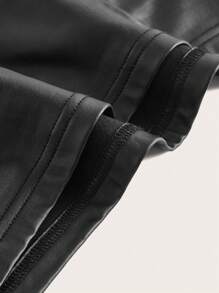 SHEIN ICON 大碼PU皮革扭結鏤空吊帶上衣 - 黑色 - 查看 4