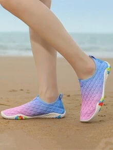 女士漸變色幾何圖案溯溪運動鞋運動鞋