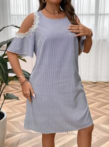 SHEIN LUNE Plus Striped Print Cold Shoulder Guipure Lace Trim Dress - Blue and White - View 4