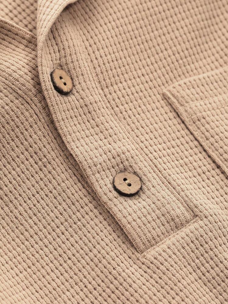 DAZY 男士纯棉纯色口袋拼接 Polo 衫，秋季商务装 - 卡其色 - 查看 3