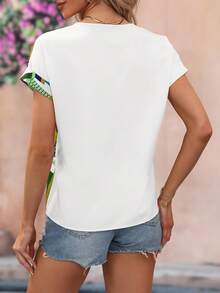 SHEIN LUNE Geo Print Button Front Batwing Sleeve Blouse - Multicolor - View 2