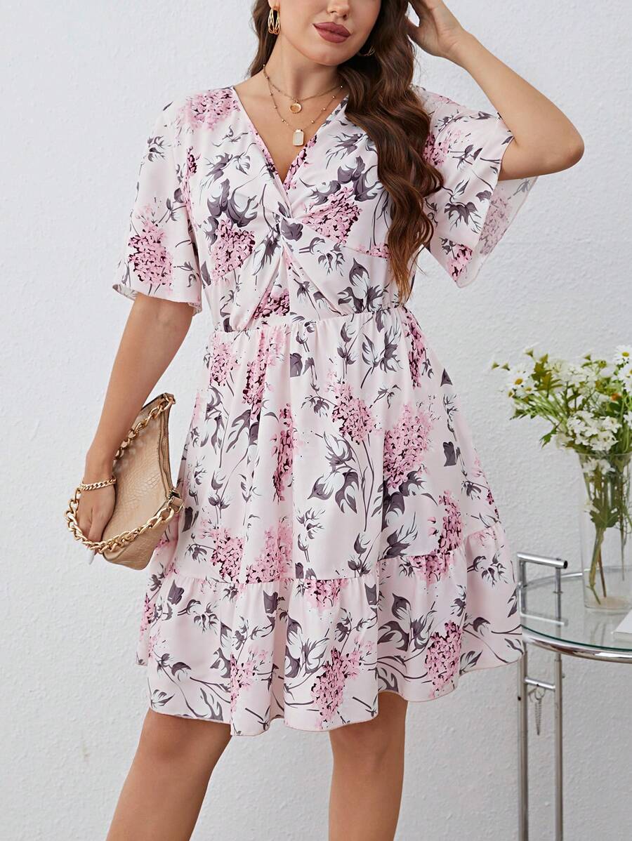 SHEIN Privé 大碼印花荷葉邊連衣裙 - 彩色 - 查看 1