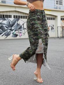 Falda con estampado de camuflaje y  borde desgarrado sin rematar - Verde - Ver 6