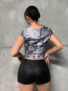 SHEIN ICON 字母貼布短褲 - 黑色 - 查看 2