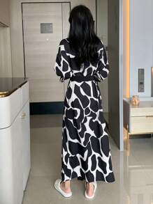 DAZY Allover Print Contrast Trim Belted Robe,Back To School Pajama, For Fall - Black and White - View 2