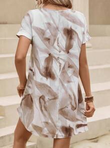 SHEIN LUNE 滿版印花蝙蝠袖T恤連衣裙 - 彩色 - 查看 2