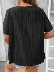 SHEIN LUNE Plus Contrast Guipure Lace V Neck Blouse