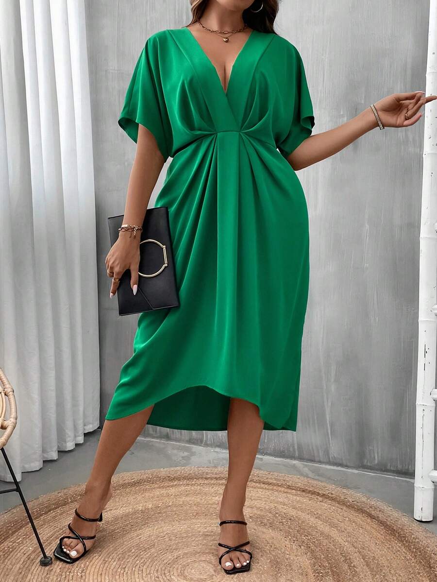 SHEIN Clasi Plus Batwing Sleeve Twist Front Dress - Green - View 1